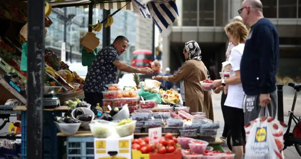 تضخم بريطانيا يرتفع إلى 3.1 % في أغسطس مع صعود أسعار الوقود